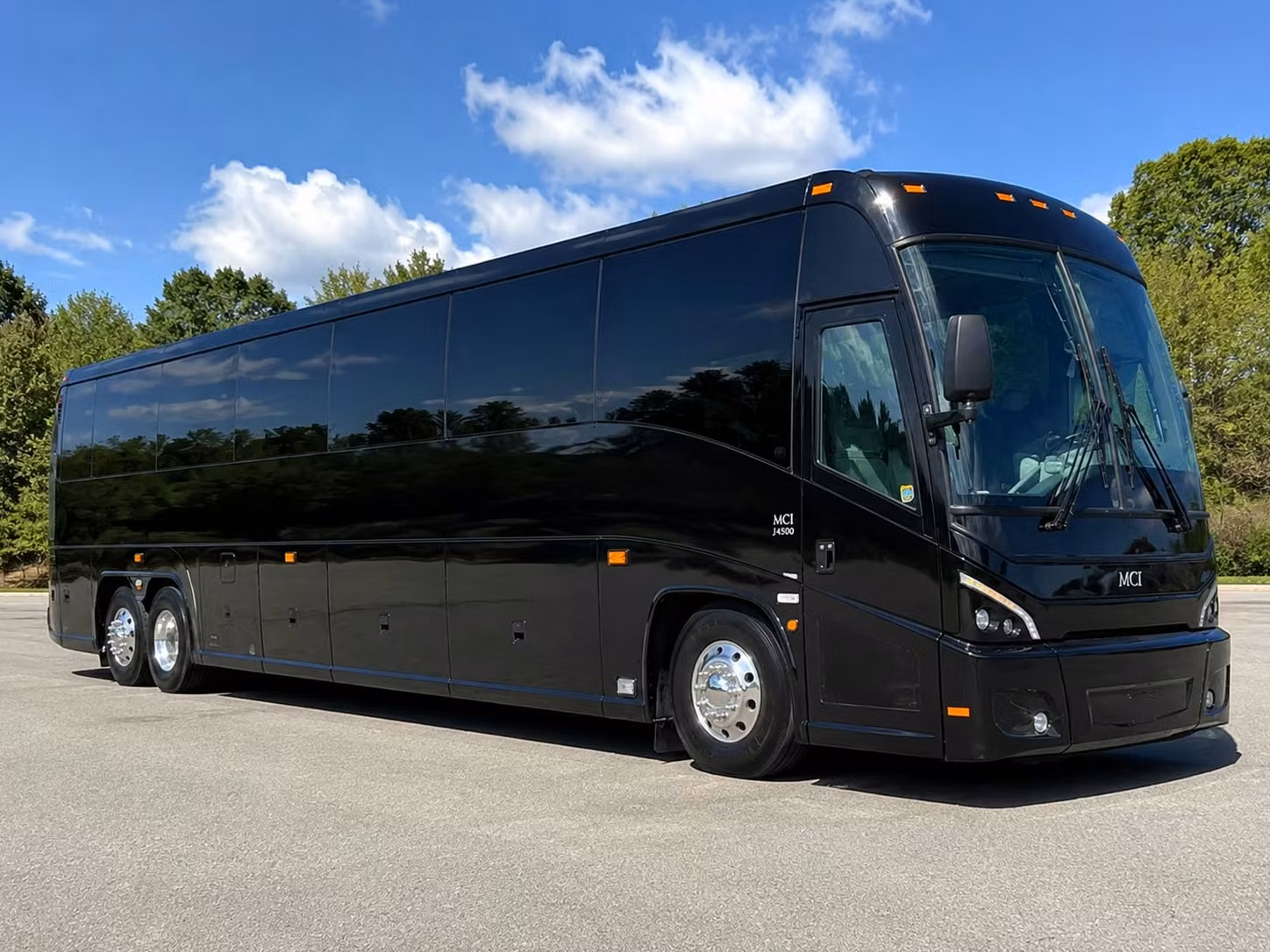charter bus rentals for waterbury school field trips and academic groups