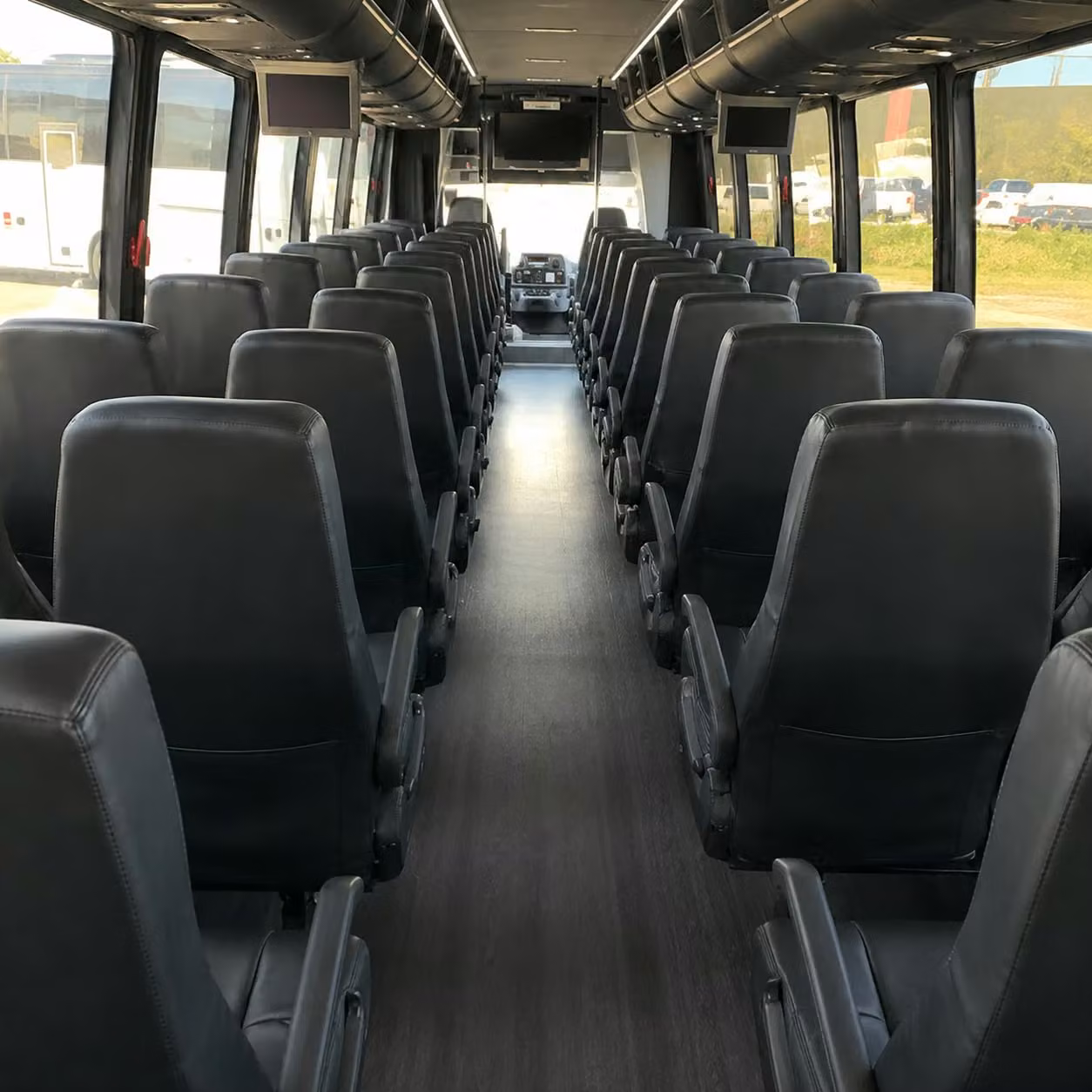 waterbury 28 passenger minibus rental