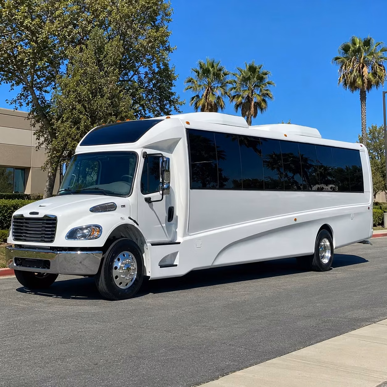 waterbury 35 passenger minibus rental
