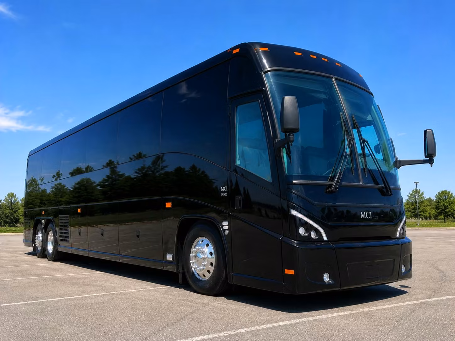 waterbury wedding shuttles that keep your guest list moving all day long